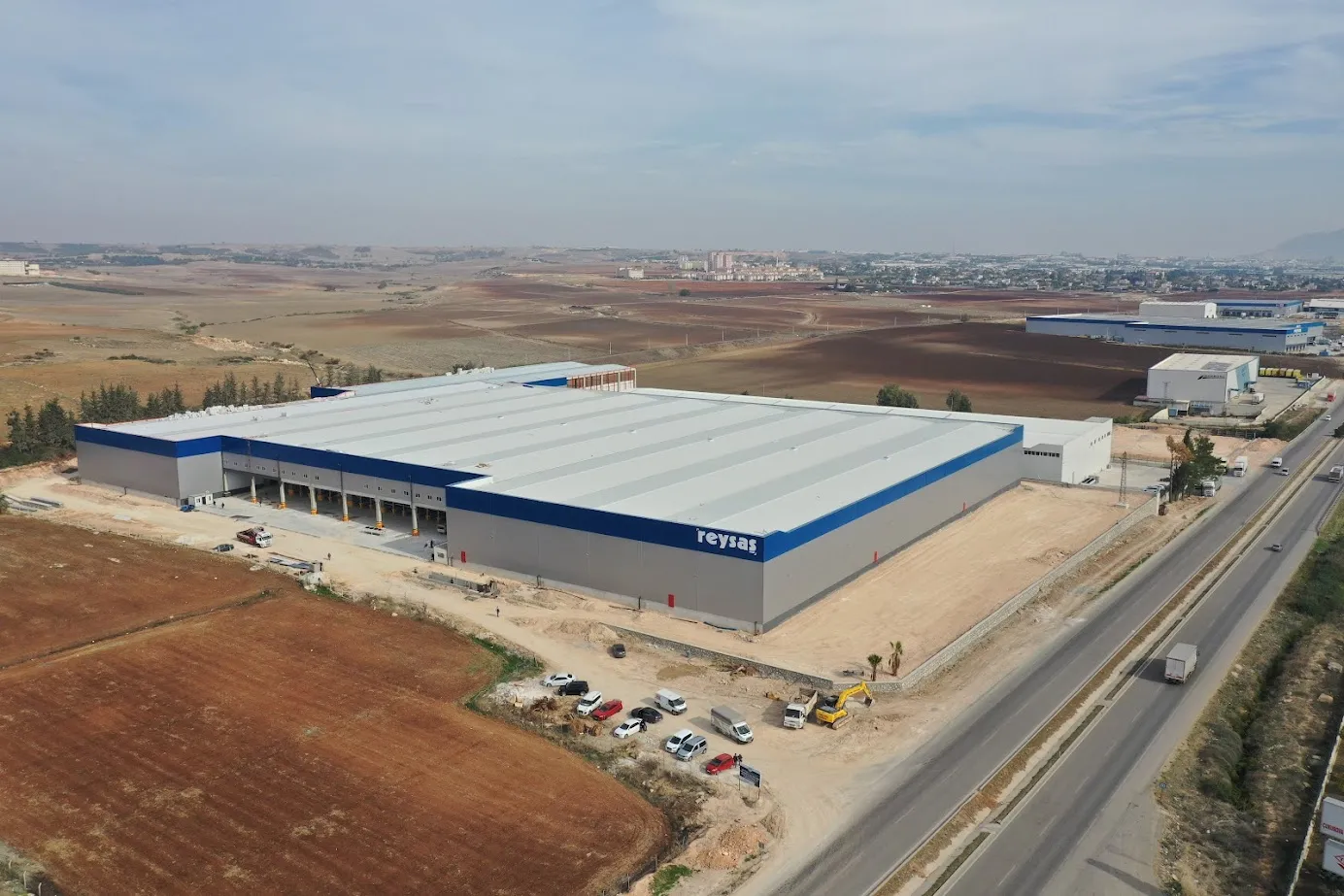 REYSAŞ - ADANA DEPO - ÇATI VE CEPHE KAPLAMA İŞLERİ
