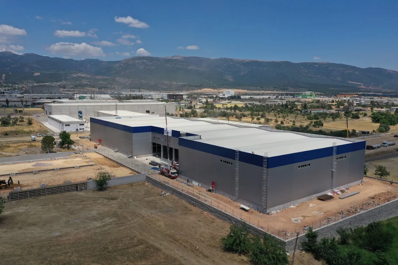 REYSAS KEMALPASA WAREHOUSE ROOF AND FACADE CLADDING WORKS